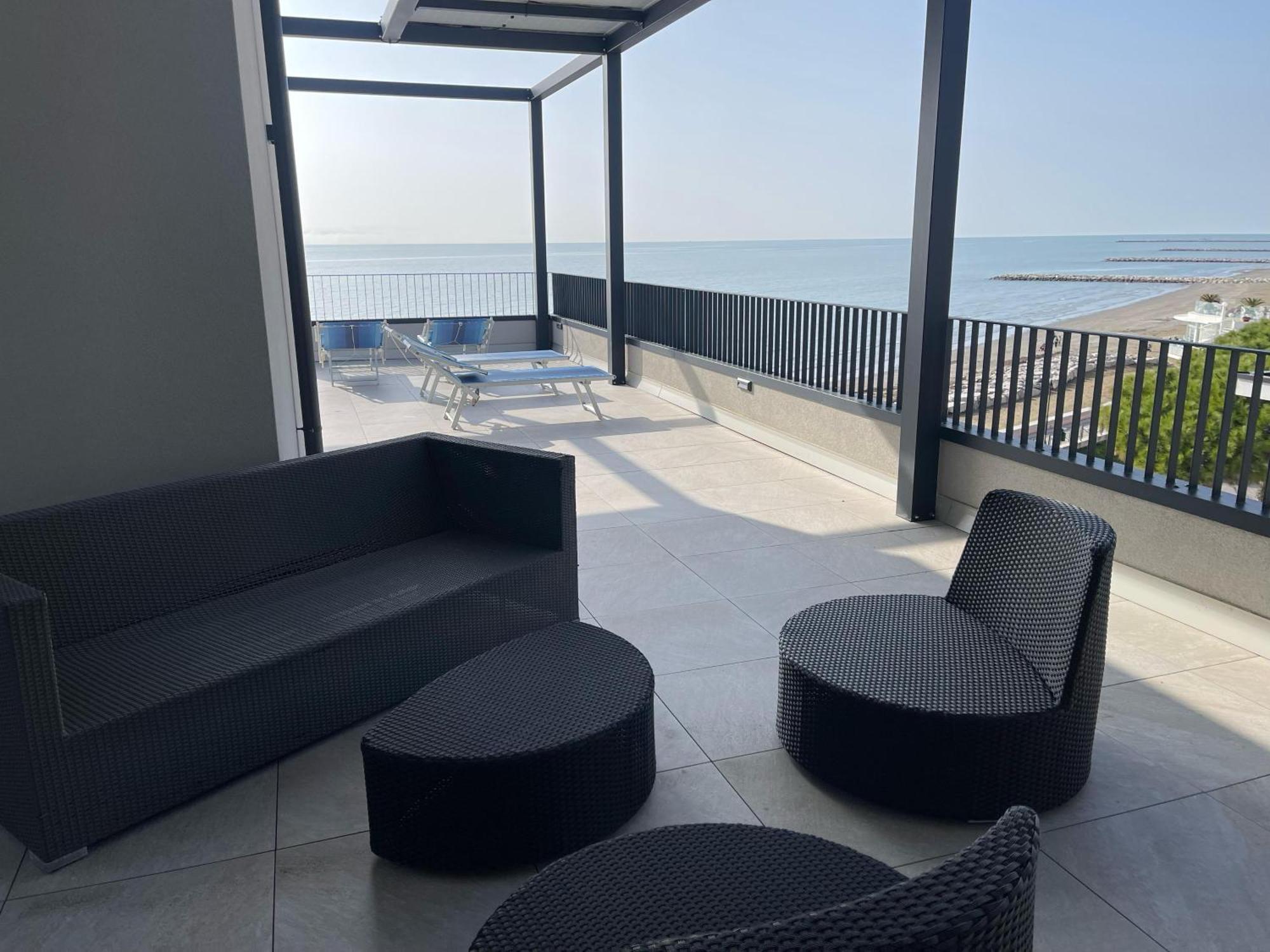 Nuovo Residence Serenissima Frontemare - Agenzia Cocal Caorle Exterior foto